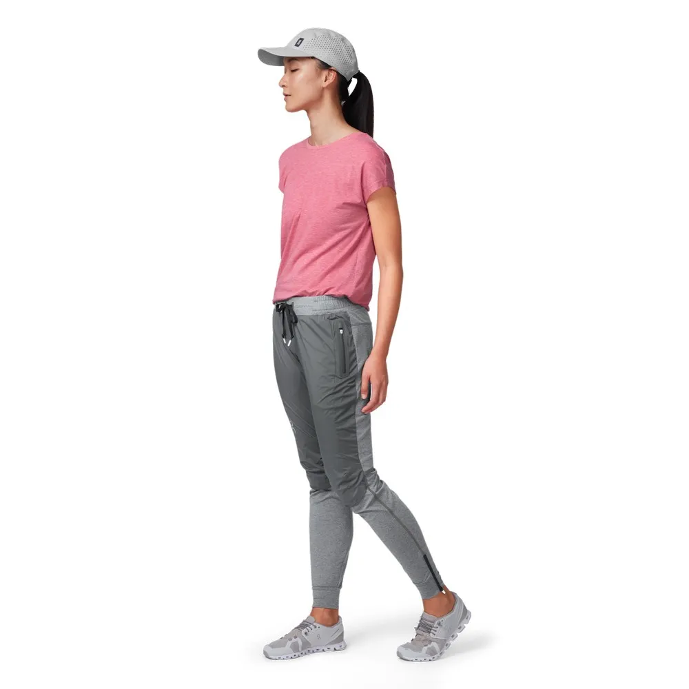 On Grey PJ91-E4CM Lightweight Cap