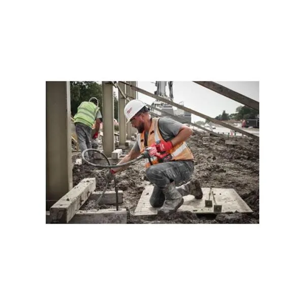 M18FCVN24-551 FUEL Needle Concrete Vibrator 2.4m (1x5.5Ah)