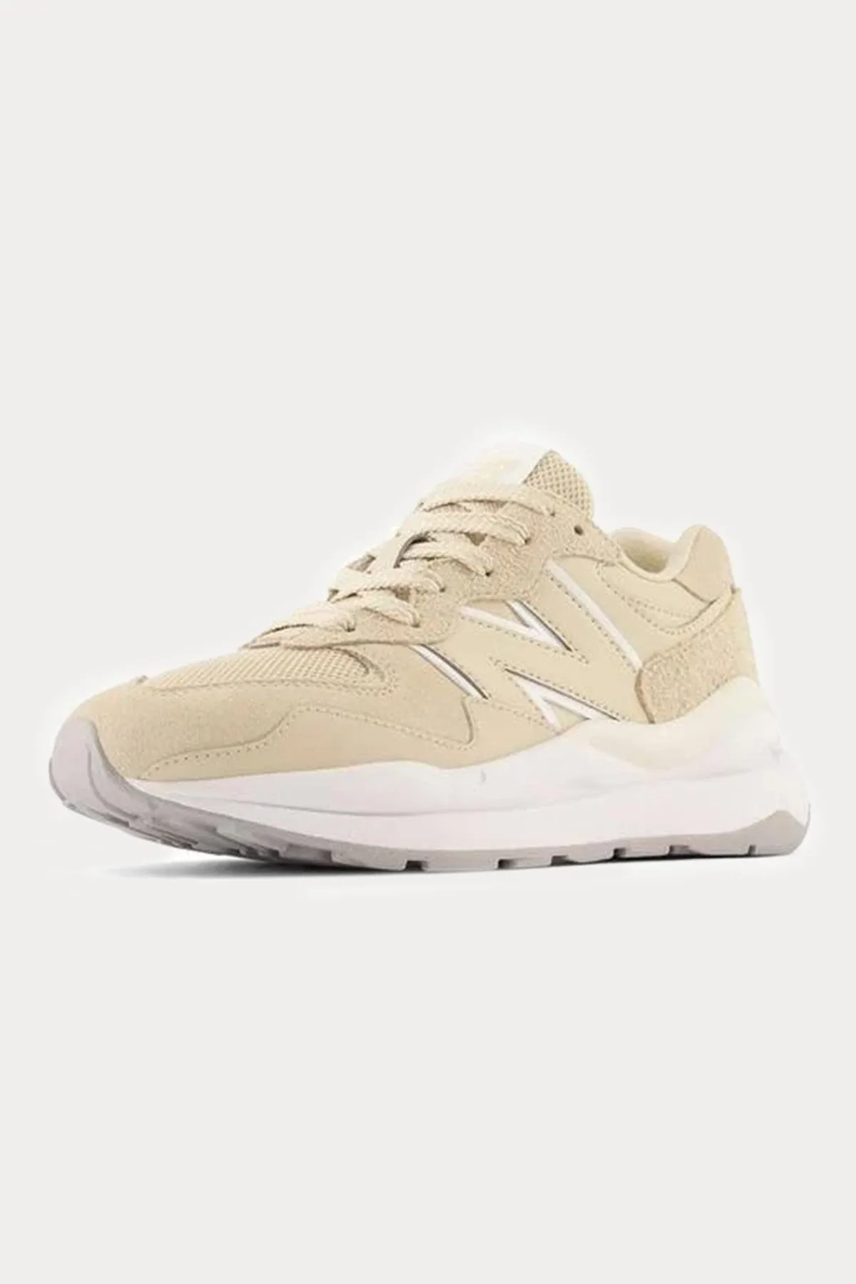 New Balance 5740 Shoes