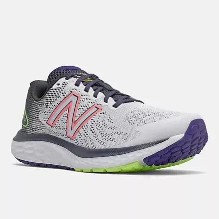 New Balance Women's 680 V7