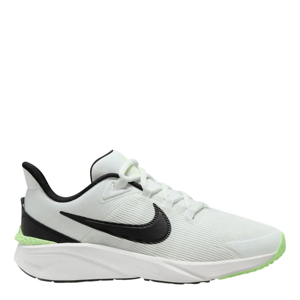 NIKE Boys Star Runner 4 Sneaker