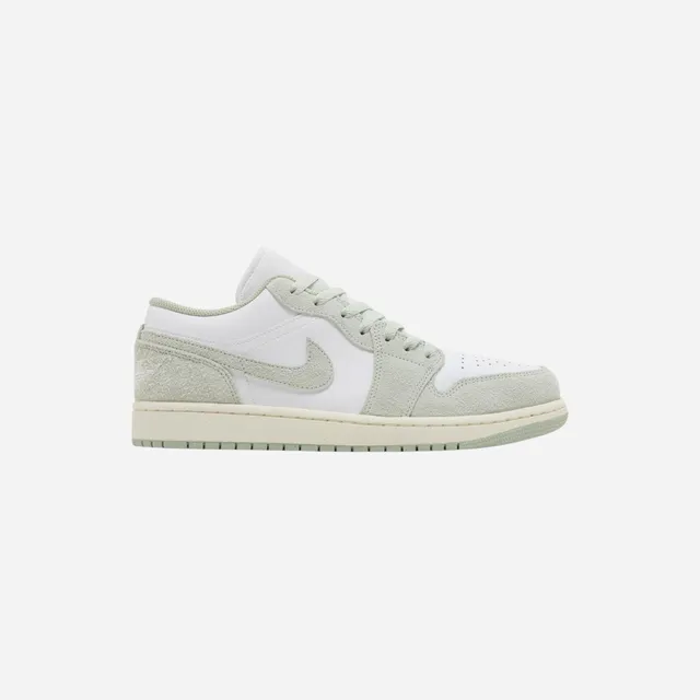 NIKE JORDAN 1 LOW SE SEAFOAM - Men's Shoes