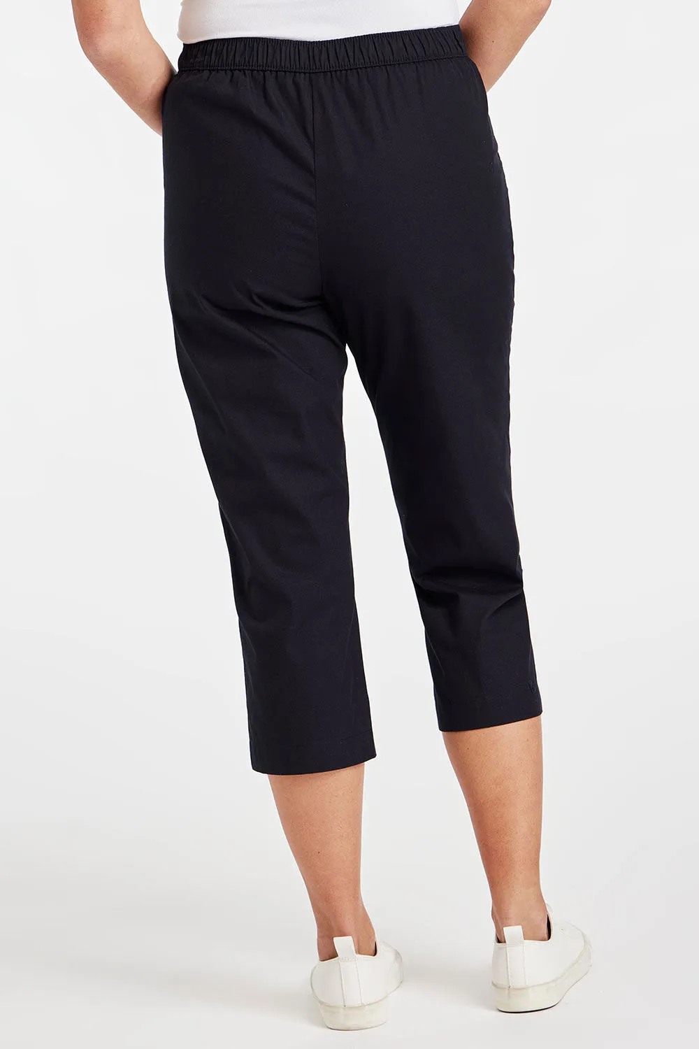 Short Stretchy Capri Pants